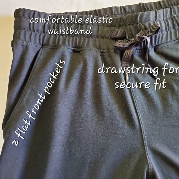 MONDETTA Ladies Active Bermuda Black Short, Size XS - Picture 2 of 15